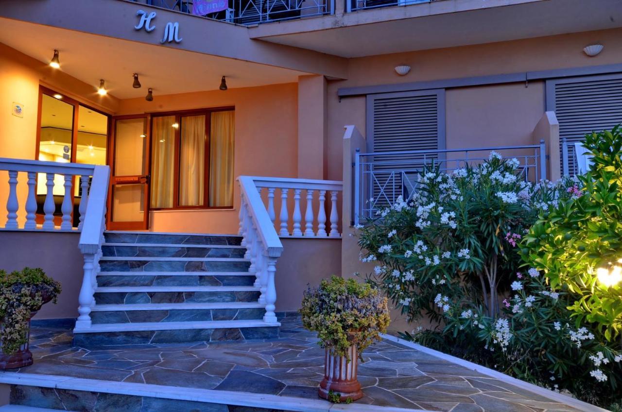 Hotel Magda Agia Marina  外观 照片