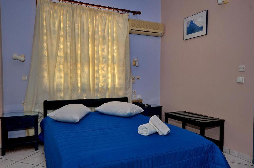 Hotel Magda Agia Marina  外观 照片