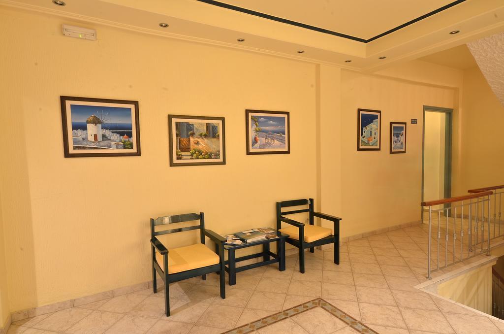 Hotel Magda Agia Marina  外观 照片
